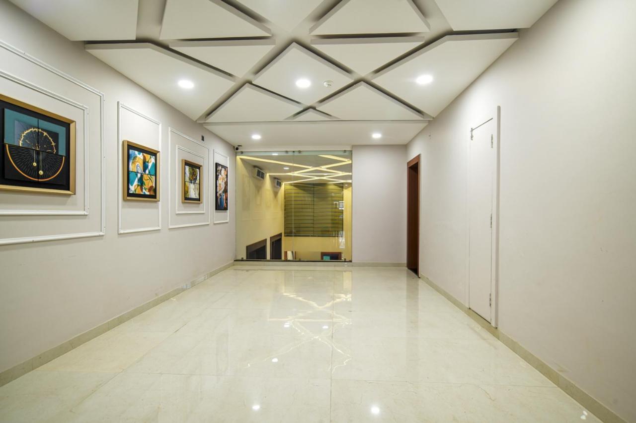 Hotel Miracle 2Km From Mahakal Temple Ujjain Zewnętrze zdjęcie