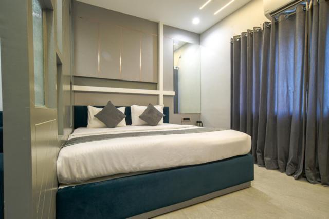 Hotel Miracle 2Km From Mahakal Temple Ujjain Zewnętrze zdjęcie