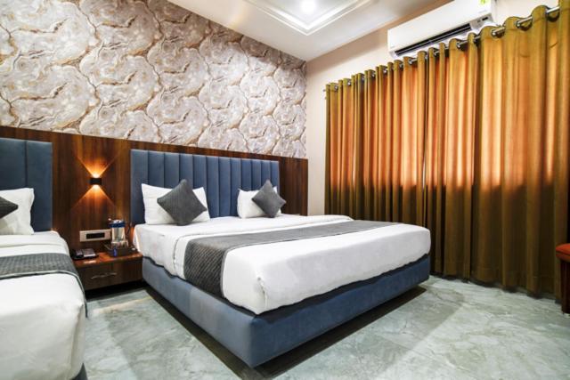 Hotel Miracle 2Km From Mahakal Temple Ujjain Zewnętrze zdjęcie