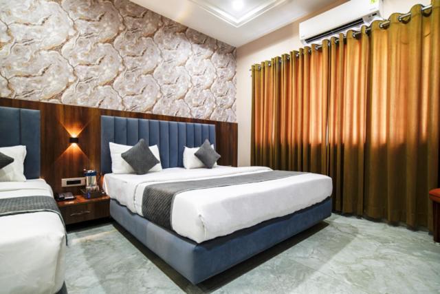 Hotel Miracle 2Km From Mahakal Temple Ujjain Zewnętrze zdjęcie